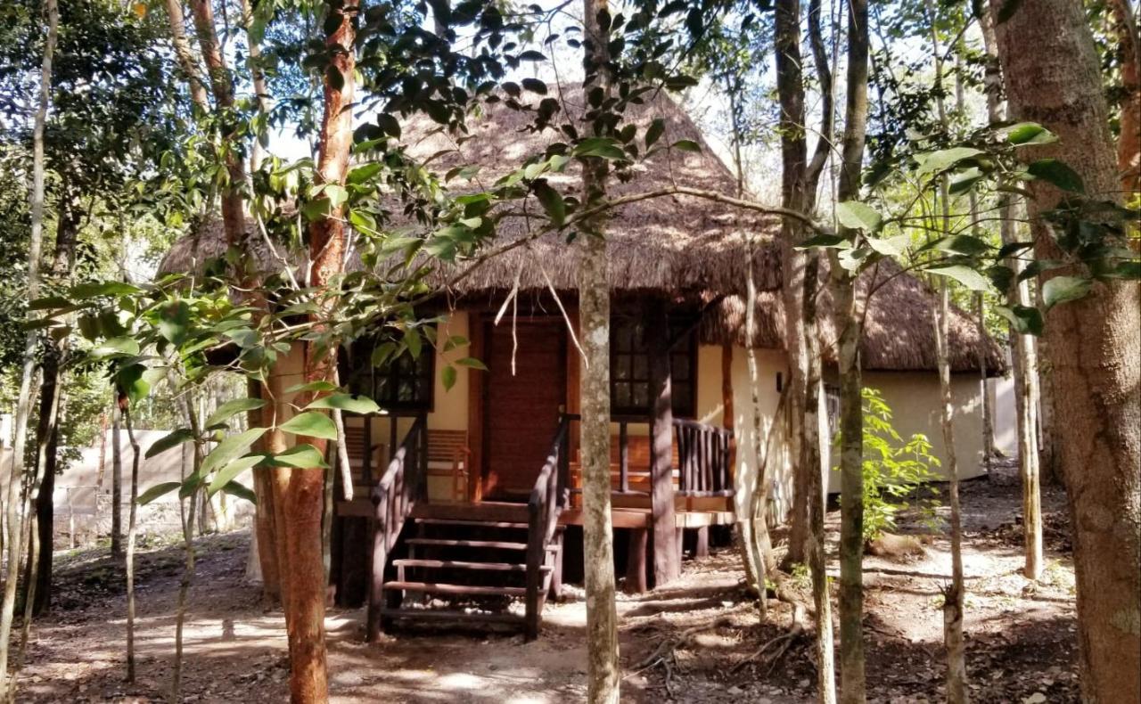 Hotel Cabanas Aldea Maya Xpujil Exteriör bild